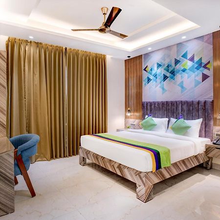 Treebo Corporate Inn Noida Buitenkant foto