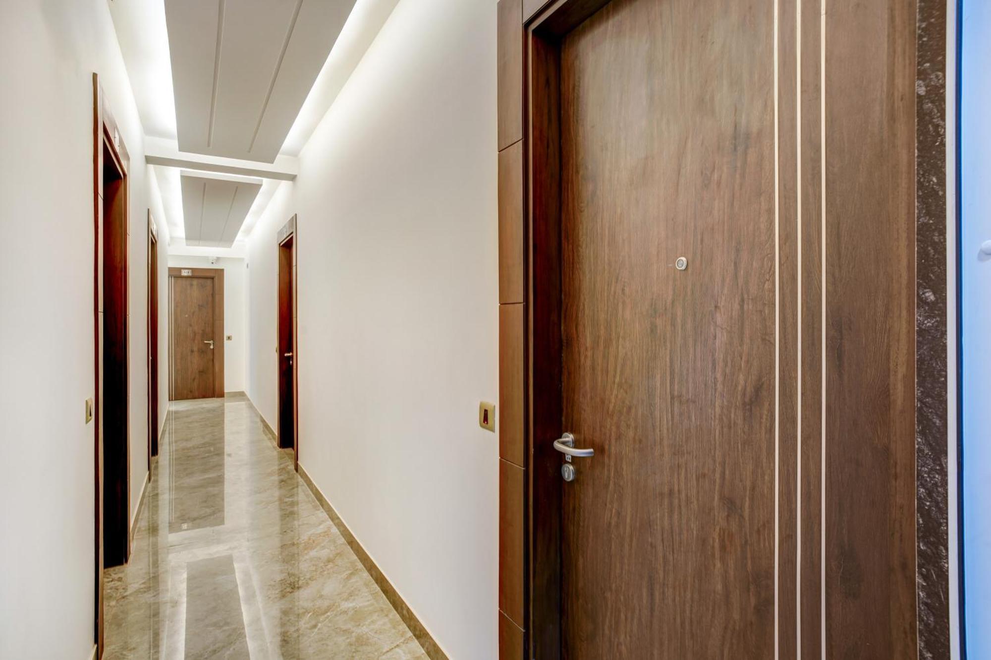 Treebo Corporate Inn Noida Buitenkant foto