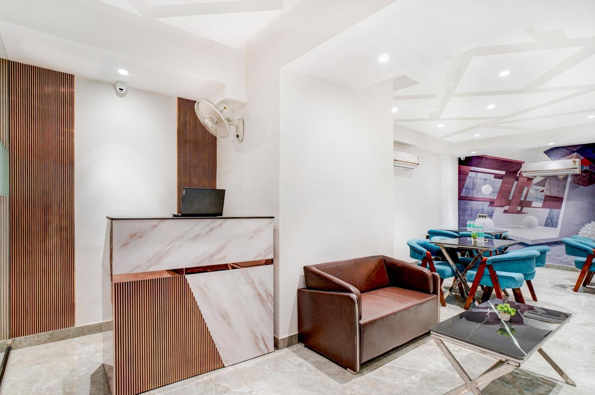 Treebo Corporate Inn Noida Buitenkant foto