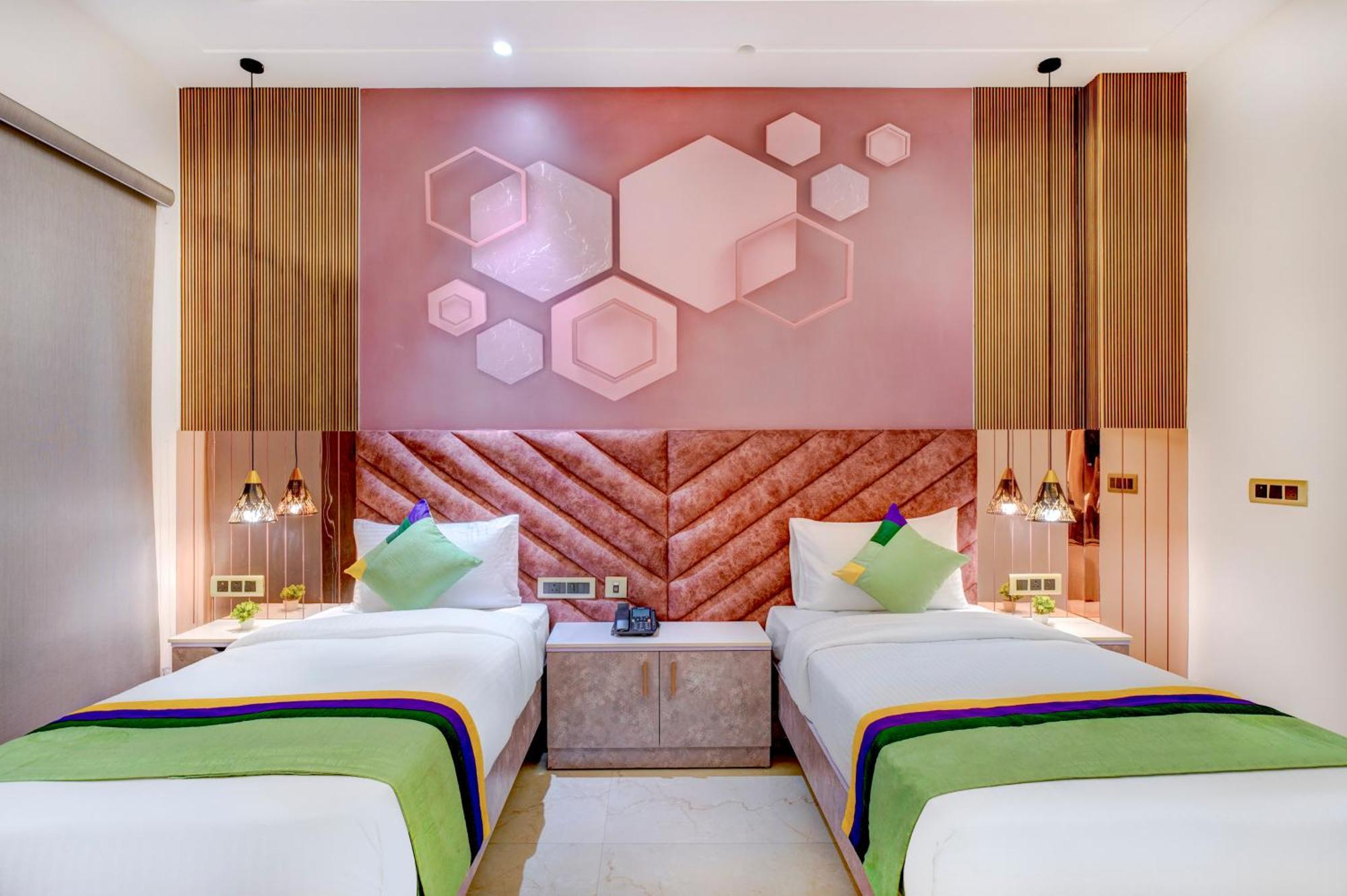 Treebo Corporate Inn Noida Buitenkant foto
