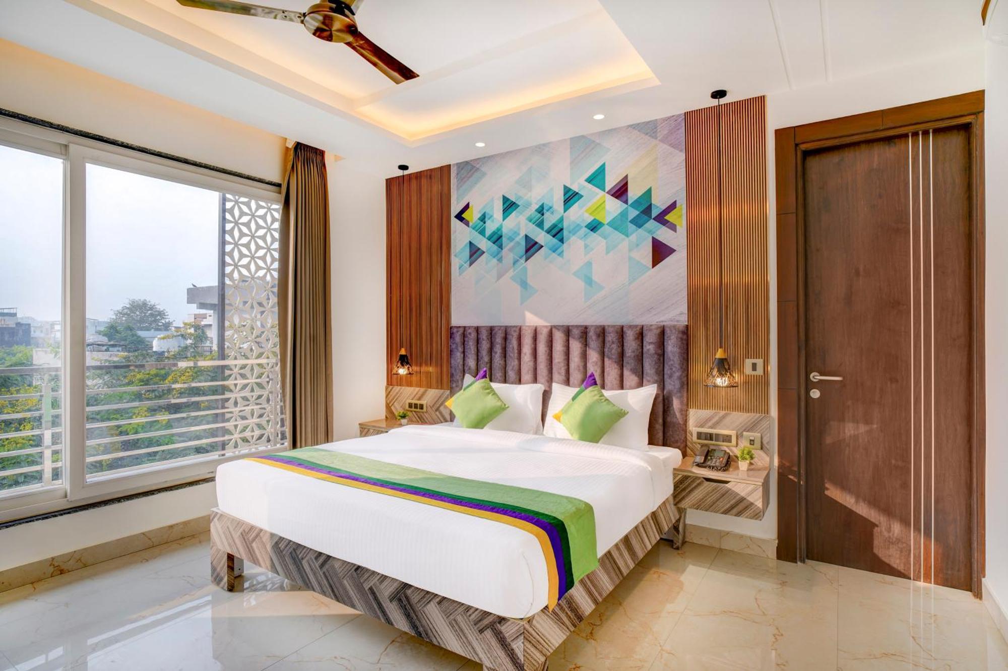 Treebo Corporate Inn Noida Buitenkant foto